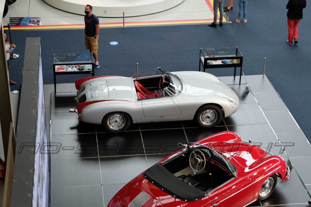 Mostra_Porsche_356_Autoworld 